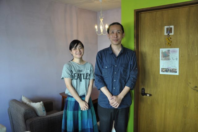 【アサンブレ・カンタ】升形商店街を北へ抜けた先の赤いテントが目印のお店