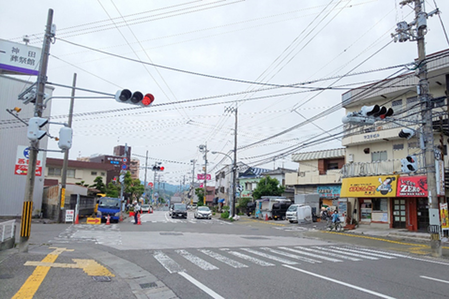 高知春野線・およねさん弁当神田店前
