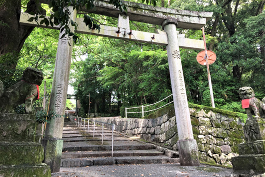石立八幡宮1